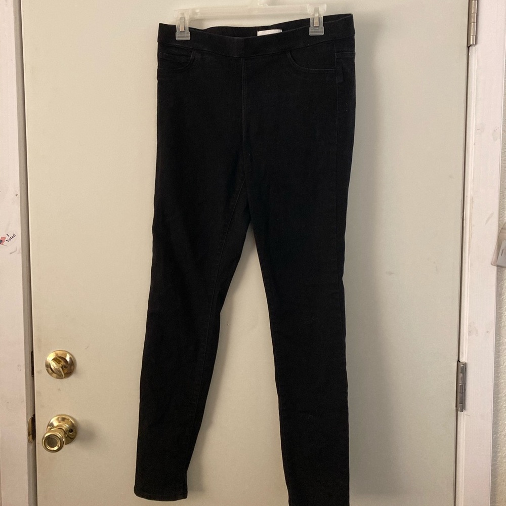 Straight leg black pants (no zipper)